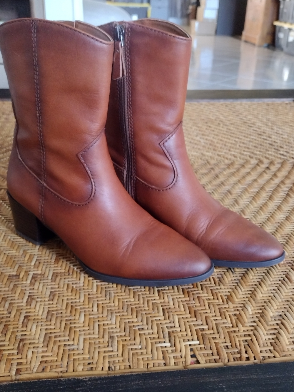 Naturalizer Gaby Women's Western Boot - Picture 2 of 8